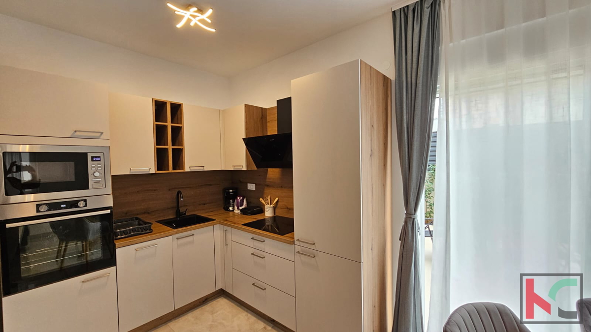 Istria, Pola, Valdebek, nuova casa bifamiliare vicino al centro città, #vendita