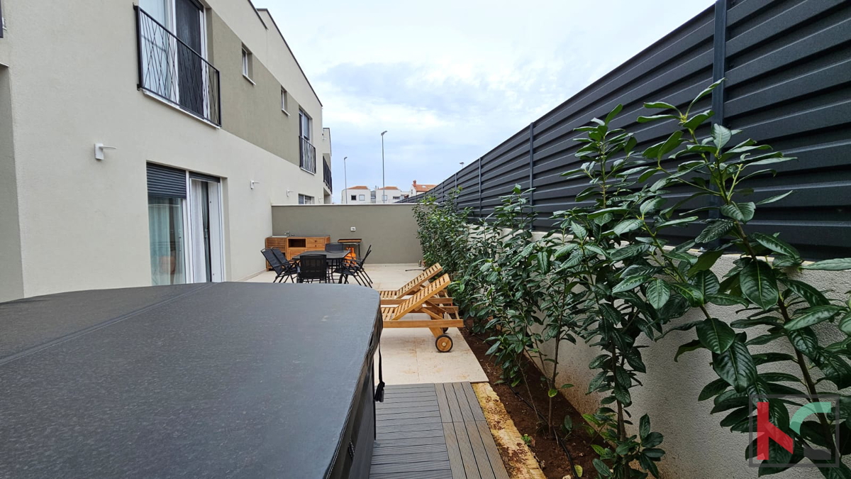 Istria, Pola, Valdebek, nuova casa bifamiliare vicino al centro città, #vendita