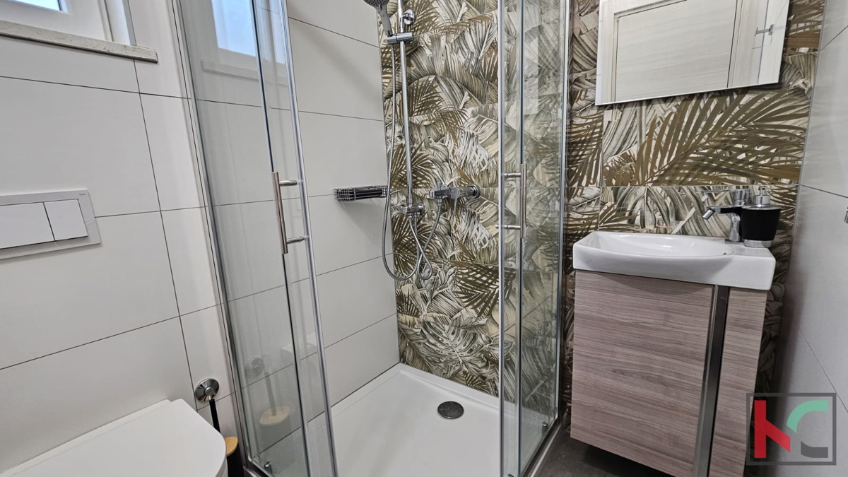 Istria, Pola, Valdebek, nuova casa bifamiliare vicino al centro città, #vendita