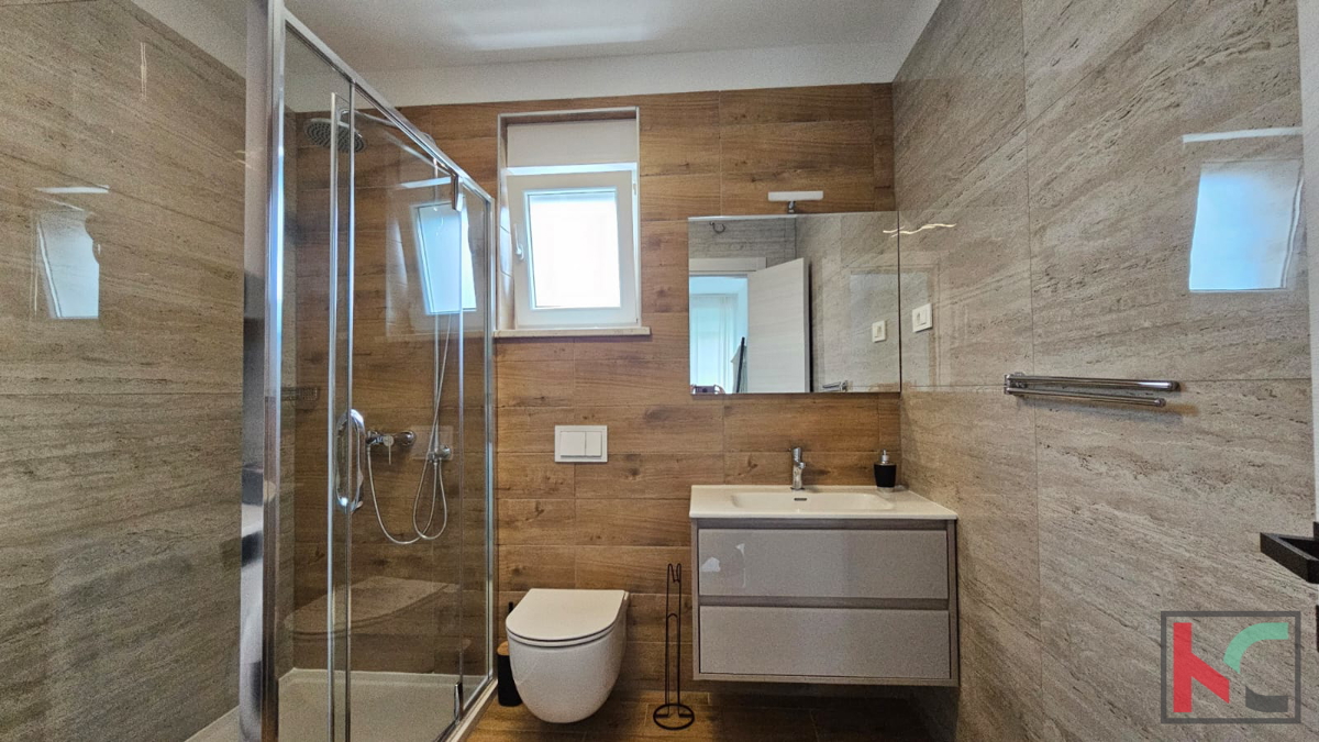 Istria, Pola, Valdebek, nuova casa bifamiliare vicino al centro città, #vendita