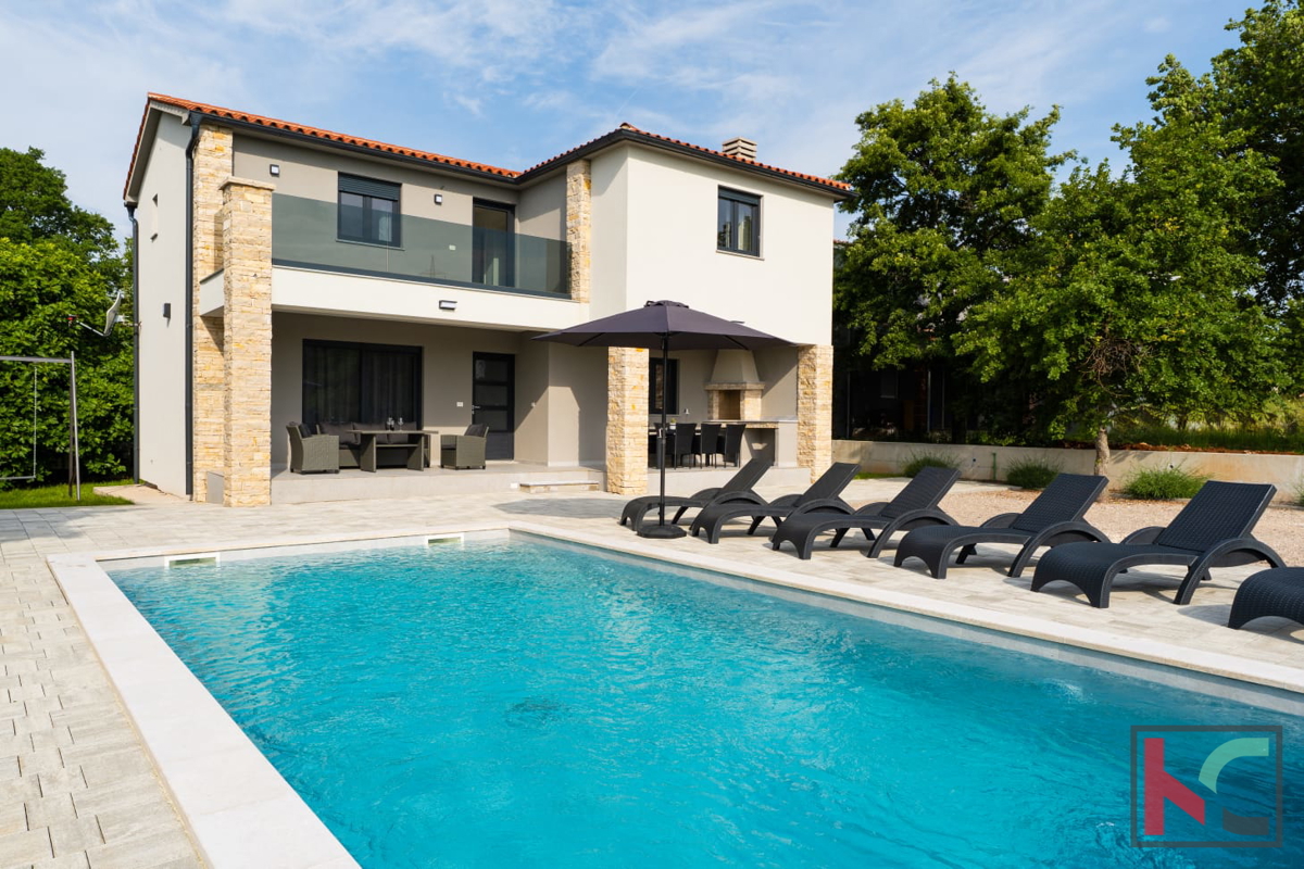 Albona, dintorni, casa indipendente con piscina di 150 m2 #vendita