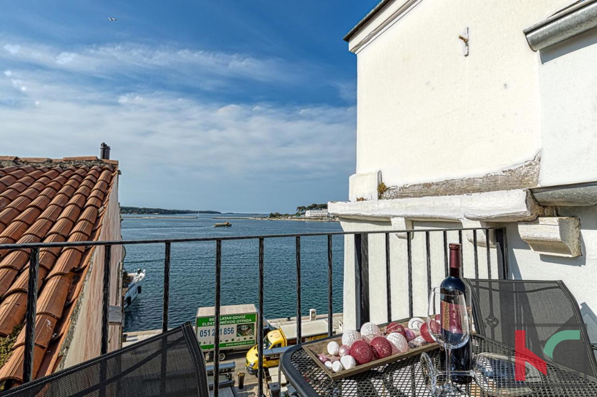 POREČ, APPARTAMENTO SULLA PASSEGGIATA CON VISTA MARE #VENDITA