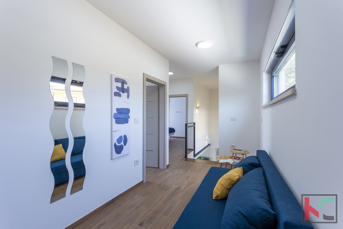 ISTRA, SMOLJANCI, CASA INDIPENDENTE CON PISCINA E GIARDINO CURATO #VENDITA