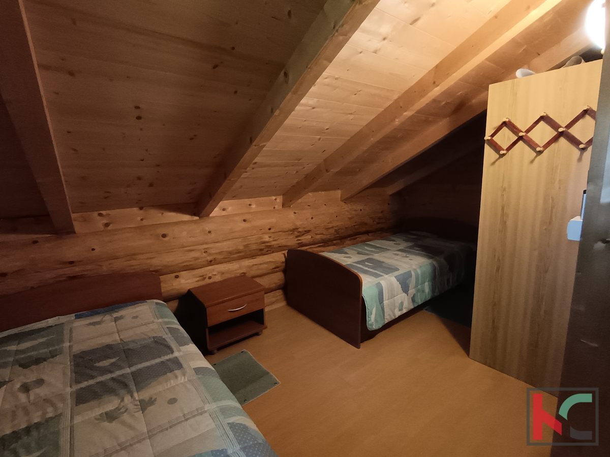 ISTRA, POREČ, UNICA CASA IN LEGNO CON VISTA MARE, #VENDITA