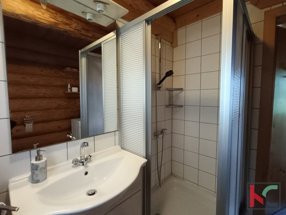 ISTRA, POREČ, UNICA CASA IN LEGNO CON VISTA MARE, #VENDITA