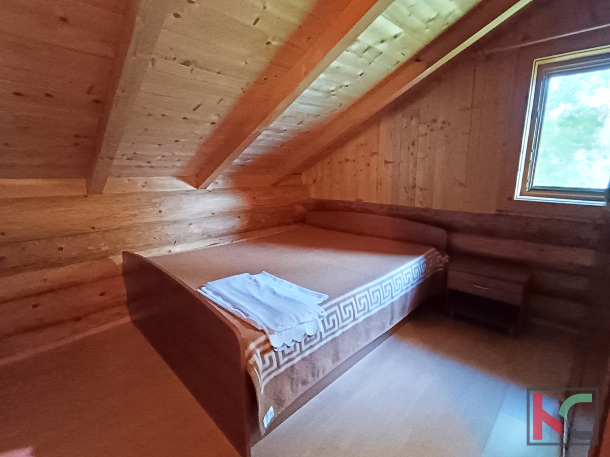 ISTRA, POREČ, UNICA CASA IN LEGNO CON VISTA MARE, #VENDITA