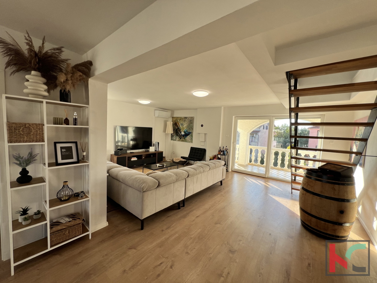 POREČ, APPARTAMENTO TRILOCALE 126 m2 #VENDITA