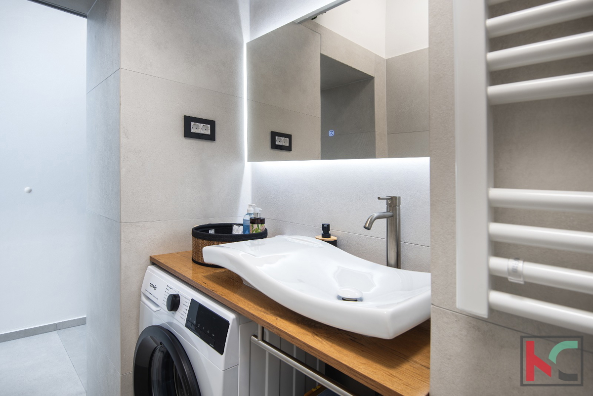 PULA, CENTRO, APPARTAMENTO RISTRUTTURATO 62,48m2 2 CAMERE DA LETTO + SOGGIORNO, #VENDITA