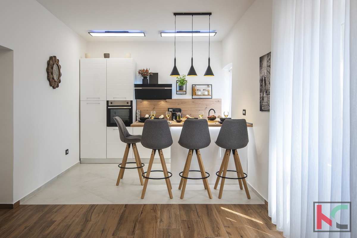 PULA, CENTRO, APPARTAMENTO RISTRUTTURATO 62,48m2 2 CAMERE DA LETTO + SOGGIORNO, #VENDITA