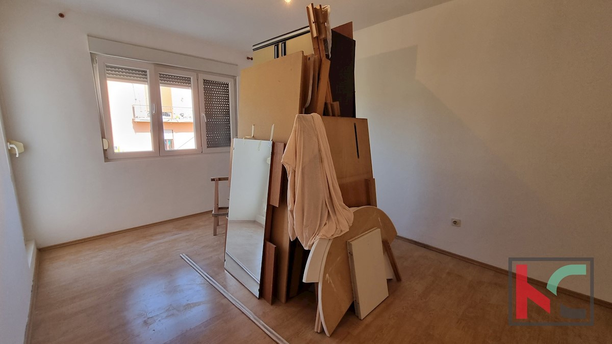 Pula, Vidikovac, spazioso appartamento 110m2 con 3 terrazze e giardino 196m2