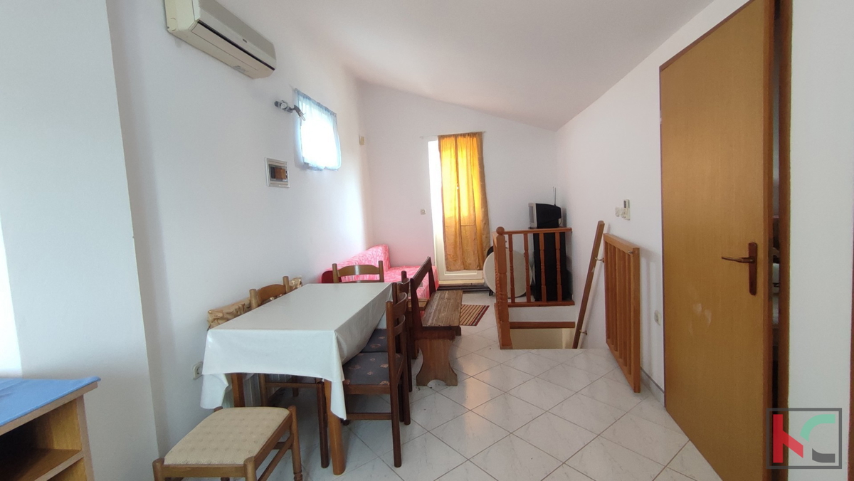 Istria, Pola, Šišan, casa bifamiliare su un terreno di 3731 m2