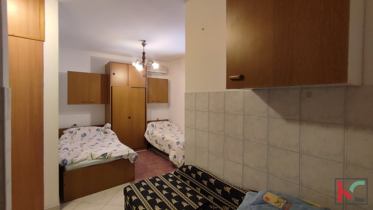 Istria, Pola, Šišan, casa bifamiliare su un terreno di 3731 m2