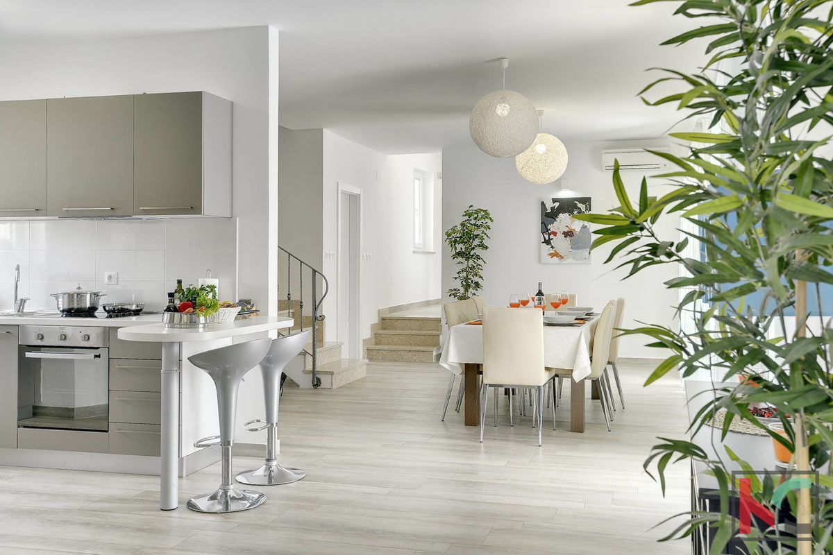 Istria, Medulin, ville bifamiliari 440m2