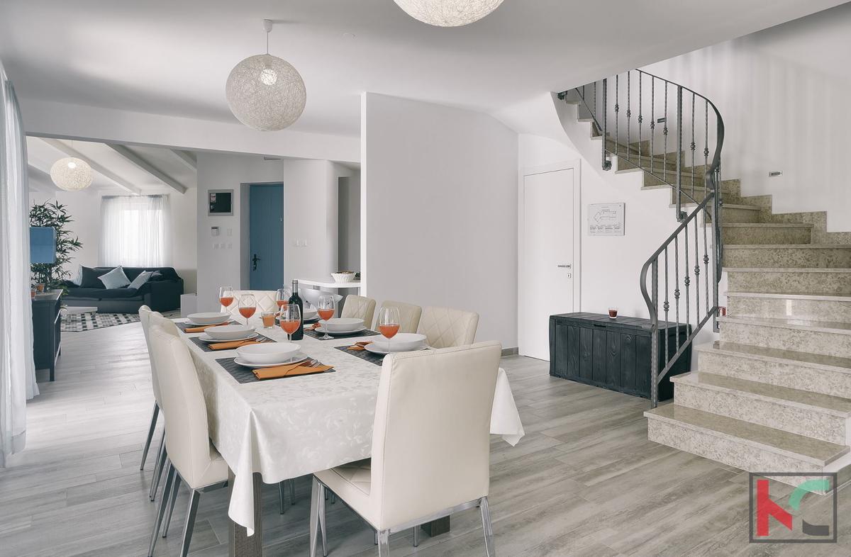 Istria, Medulin, ville bifamiliari 440m2