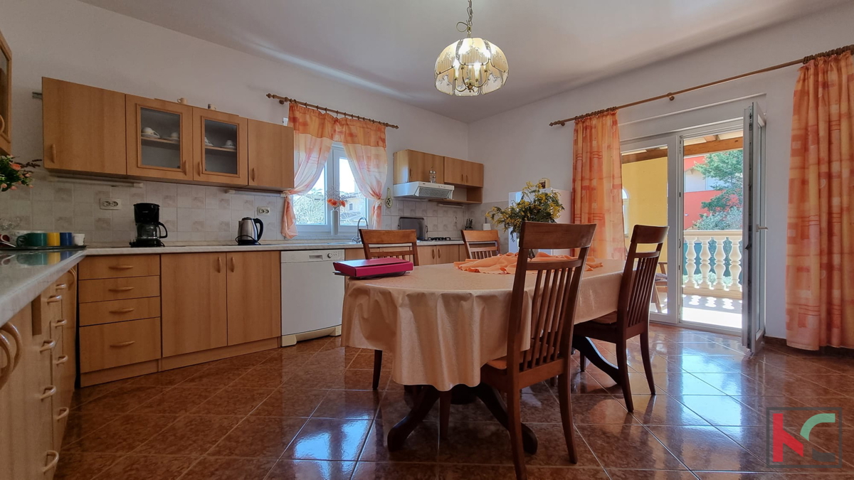 Istria, Lisignano, casa indipendente con giardino su un&apos;area di 541m2, #vendita