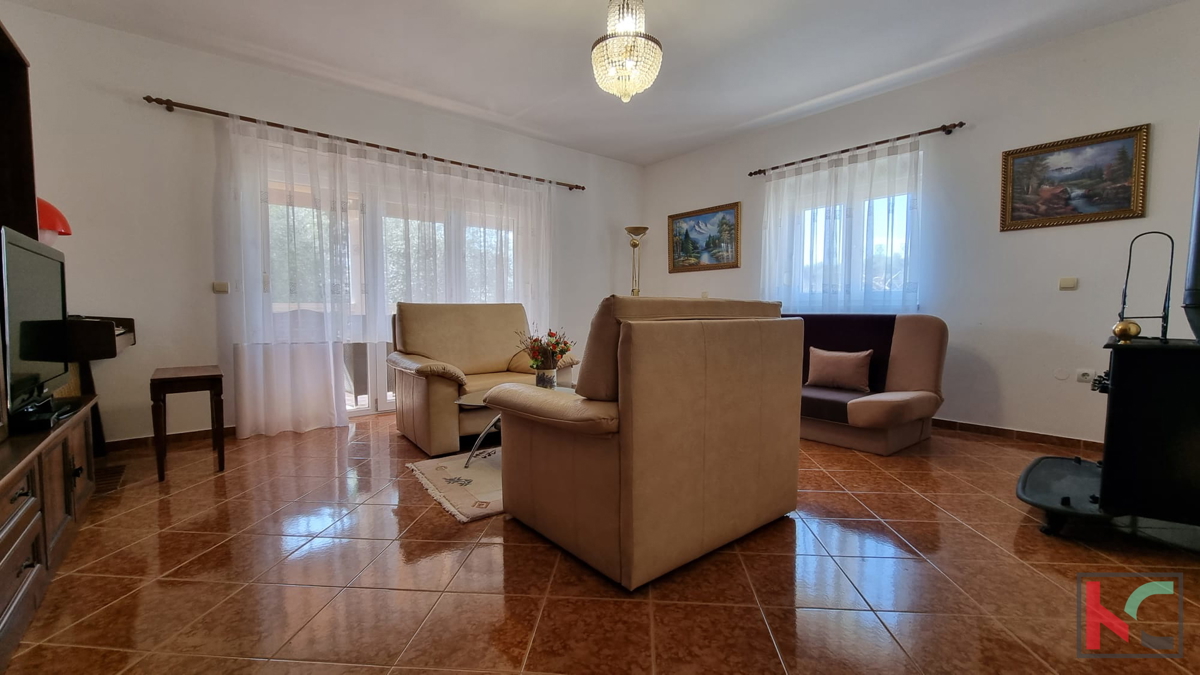 Istria, Lisignano, casa indipendente con giardino su un&apos;area di 541m2, #vendita