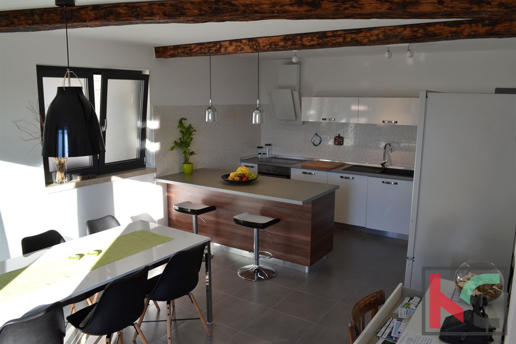 Istria, Antignana, casa indipendente con piscina #vendita