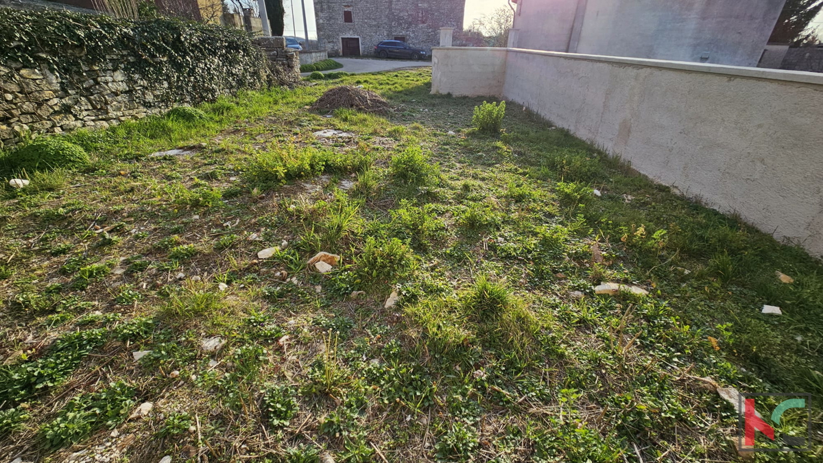 Istra-Žminj,  casa a schiera 86m2 da ristrutturare #vendita