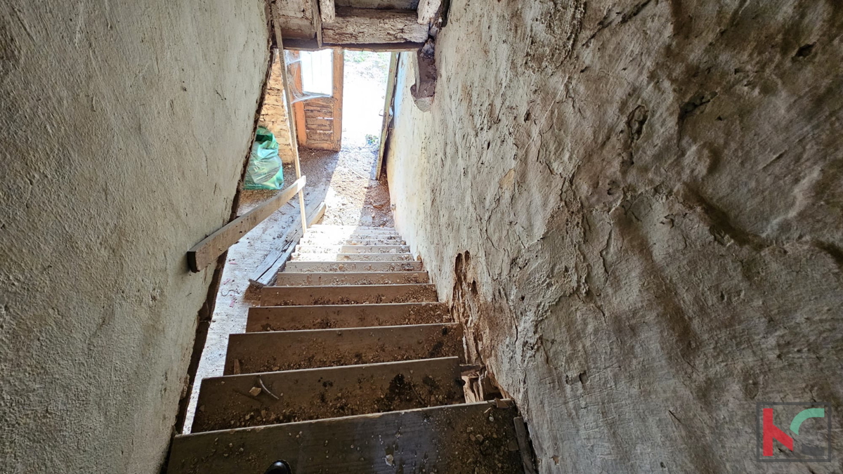 Istra-Žminj,  casa a schiera 86m2 da ristrutturare #vendita