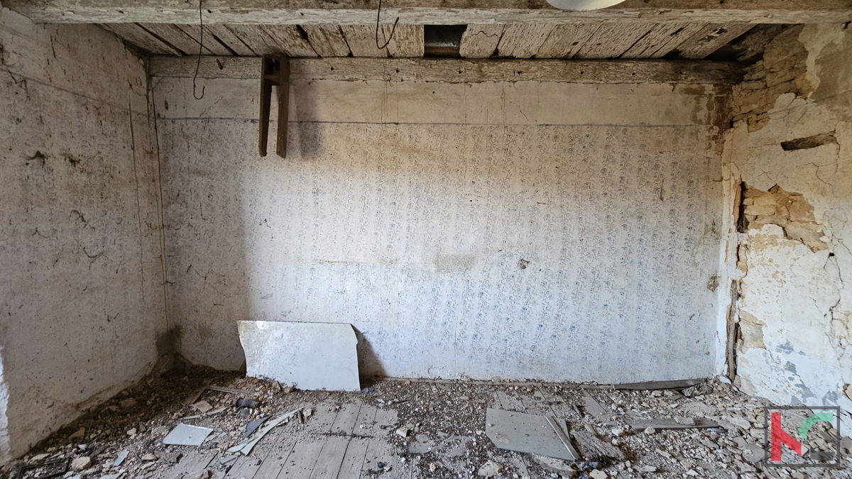 Istra-Žminj,  casa a schiera 86m2 da ristrutturare #vendita