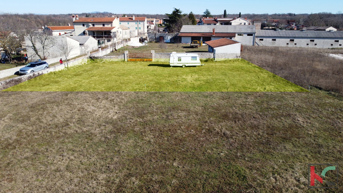 Istria - Gimino, terreno edificabile 701m2, forma ideale #vendita