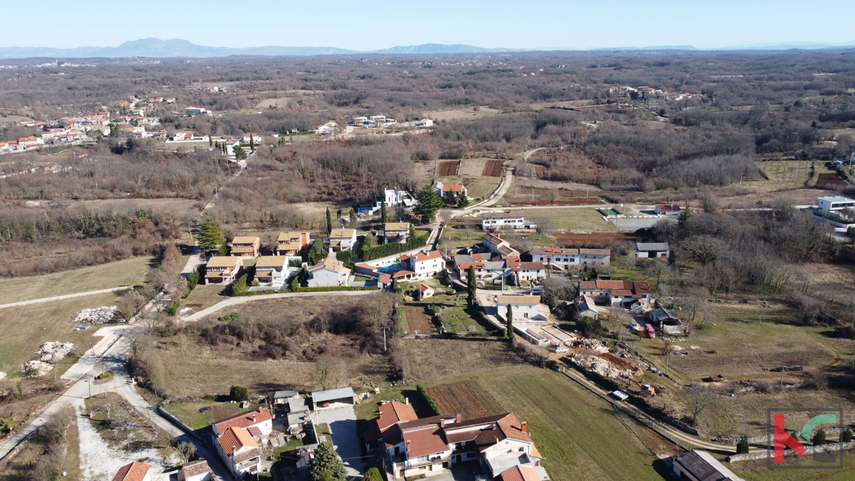 Istria - Gimino, terreno edificabile 701m2, forma ideale #vendita