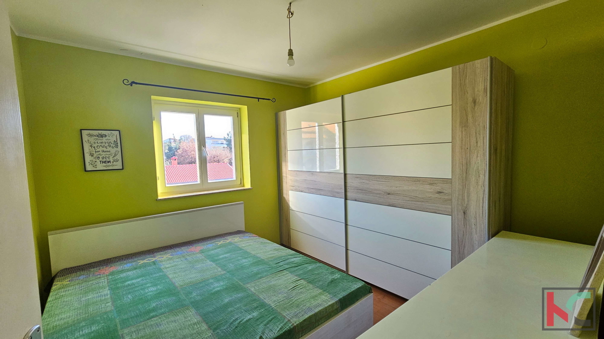 Istria, Parenzo, appartamento ammobiliato 2 camere da letto + bagno, terrazzo, #vendita