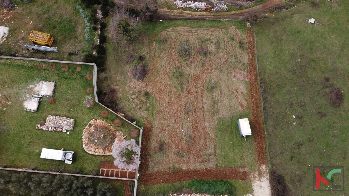 Istria - Vodnjan terreno edificabile per scopi commerciali e residenziali con vista mare
