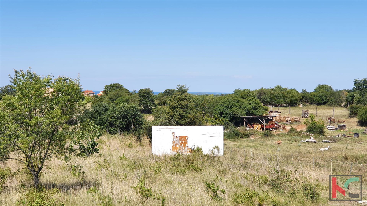Istria - Vodnjan terreno edificabile per scopi commerciali e residenziali con vista mare