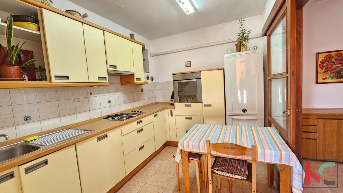 Istria, Pola, Gregovica, casa con giardino, garage, vicino al centro città, #vendita