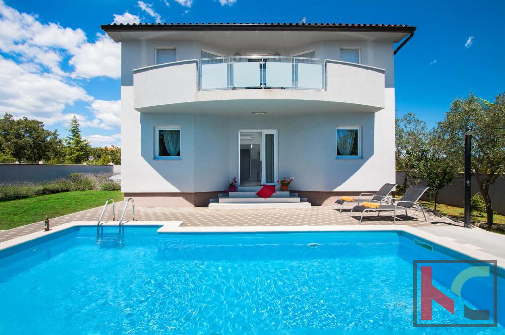 Istria, Dignano, casa vacanze con piscina e giardino paesaggistico di 441 m2