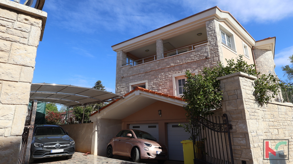 ISTRA, MEDULIN, INDIPENDENTE CASA A 120 METRI DAL MARE, #VENDITA
