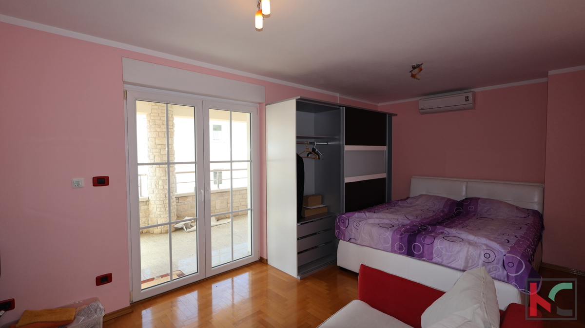 ISTRA, MEDULIN, INDIPENDENTE CASA A 120 METRI DAL MARE, #VENDITA