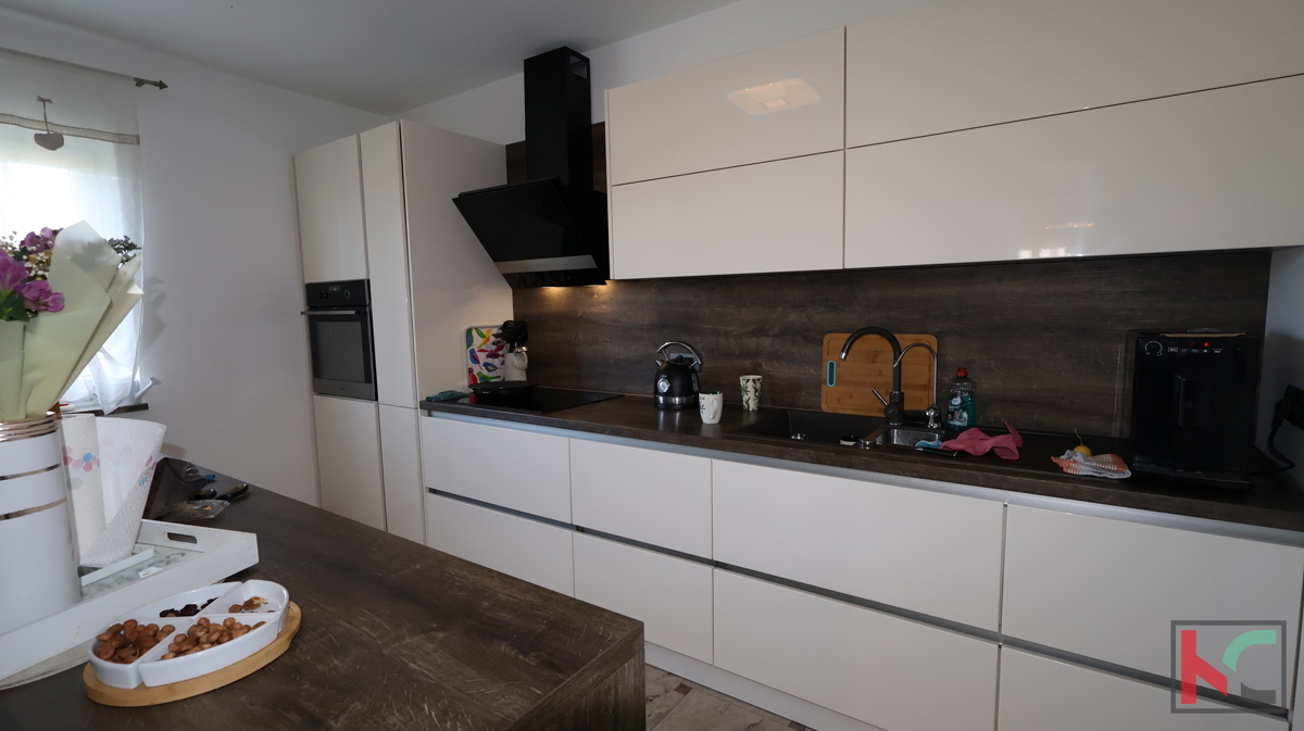 ISTRA, MEDULIN, INDIPENDENTE CASA A 120 METRI DAL MARE, #VENDITA