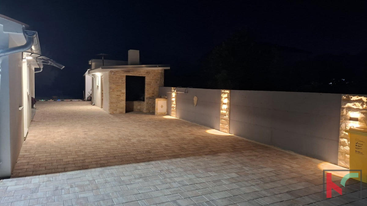 Šišan, casa indipendente di 101 m2 su una superficie di 1104 m2, posizione tranquilla, buon investimento #vendita