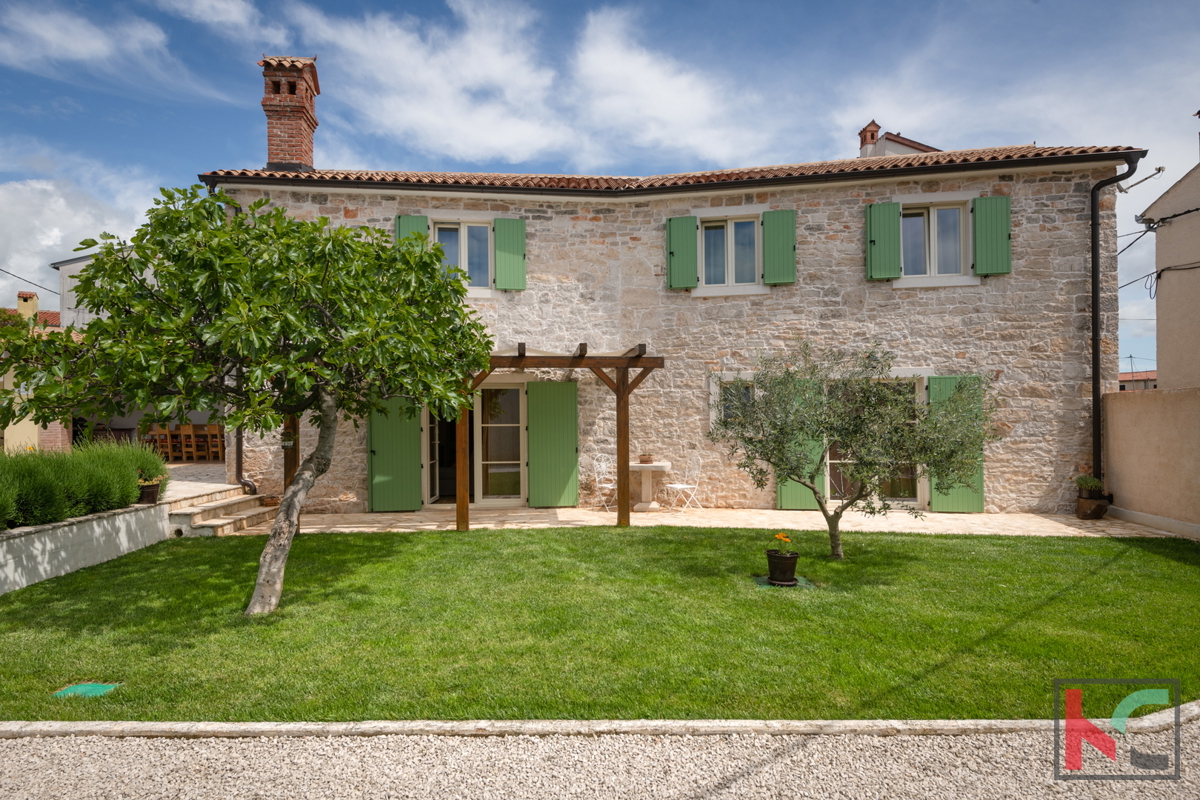 ISTRA, KRNICA – VILLA MODERNA CON 4 CAMERE DA LETTO, PISCINA RISCALDATA, GIARDINO CURATO, #VENDITA