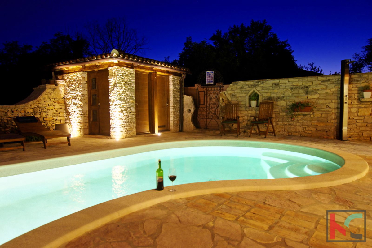 Istria, Barban, villa in pietra d'Istria con piscina, #vendita