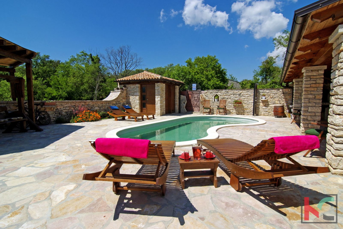 Istria, Barban, villa in pietra d&apos;Istria con piscina, #vendita