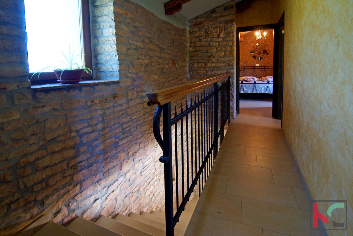 Istria, Barban, villa in pietra d'Istria con piscina, #vendita