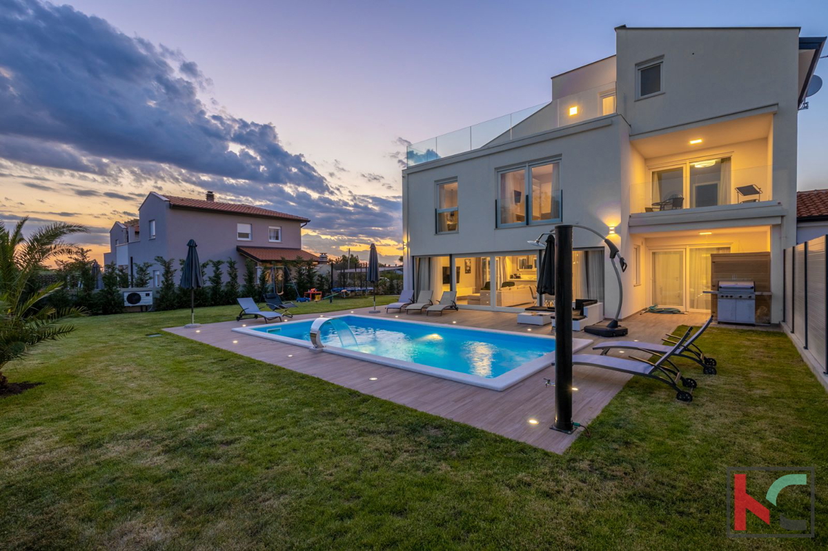 Istria, Parenzo, villa di lusso con piscina, #vendita