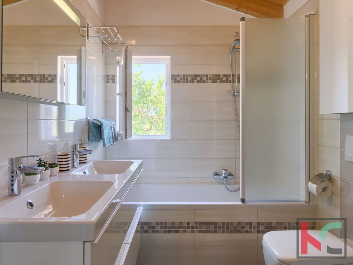 Istrien, Fažana, luxuriöse Villa in Fažana umgeben von Natur auf 2200m2 Garten, #verkaufen