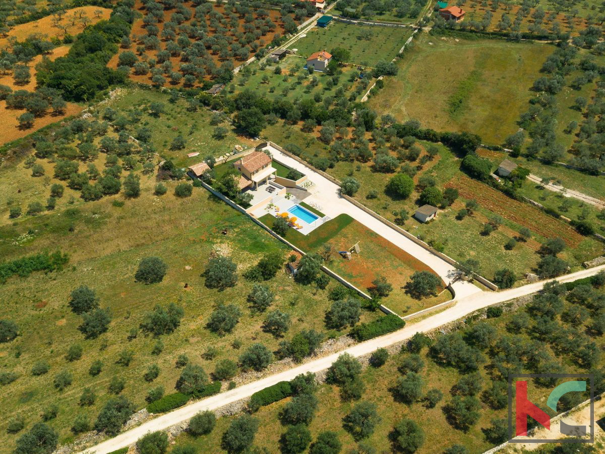 Istrien, Fažana, luxuriöse Villa in Fažana umgeben von Natur auf 2200m2 Garten, #verkaufen