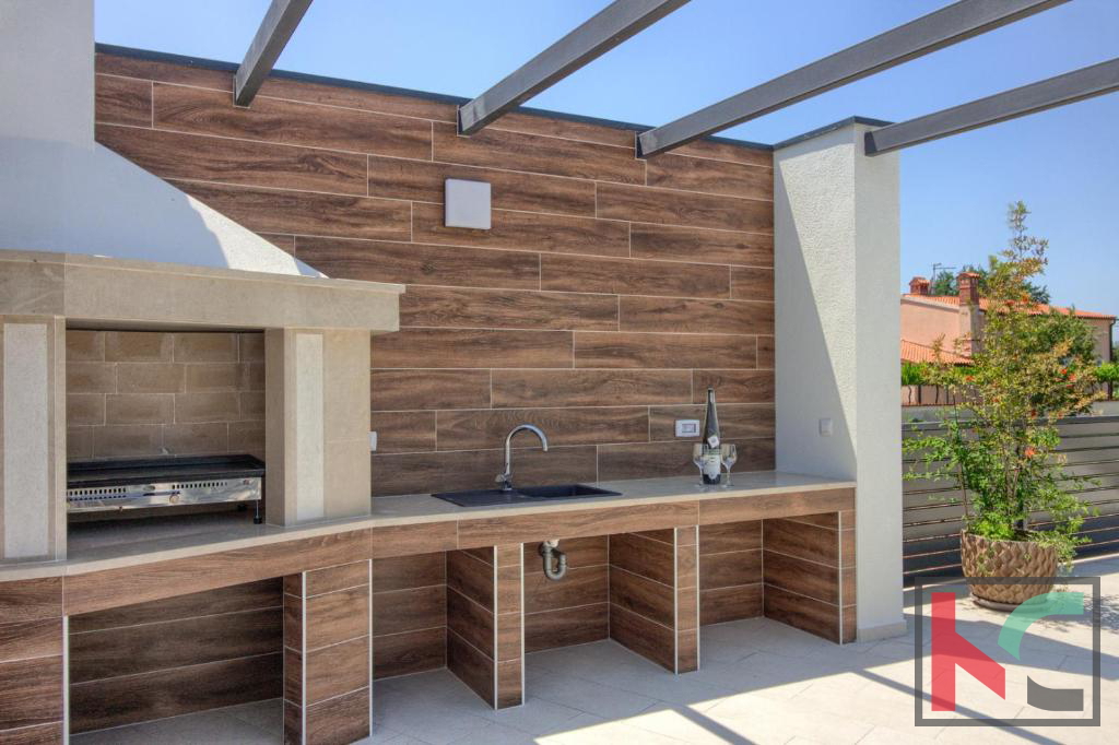 Istria, Loborika, casa vacanze con piscina e giardino, completamente e modernamente arredata, 6 camere da letto, #vendita