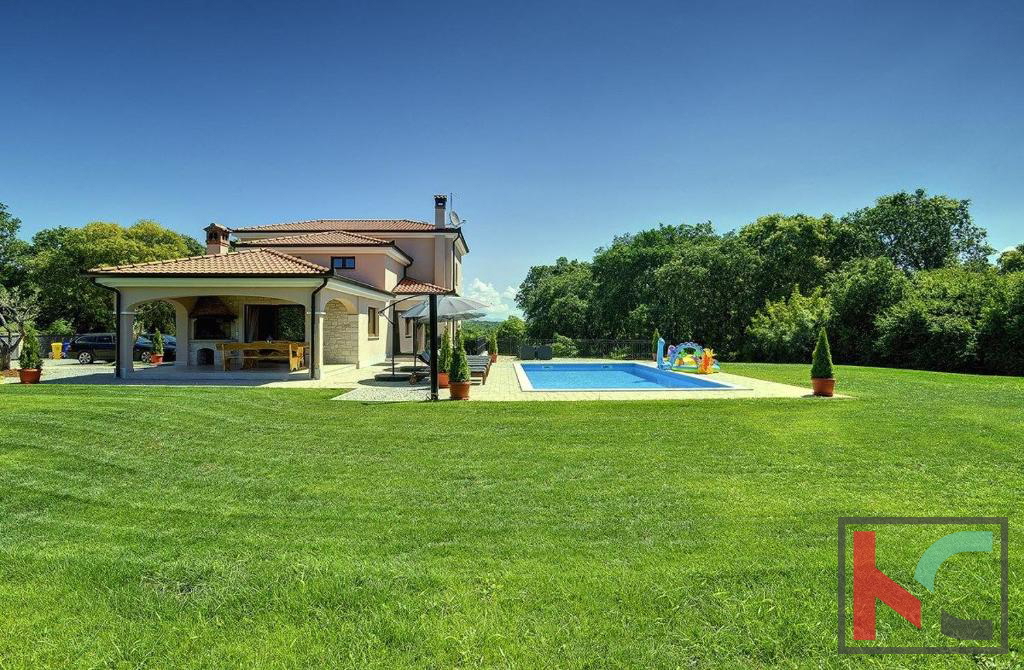 Elegante villa nel villaggio di Rovigno, #vendita