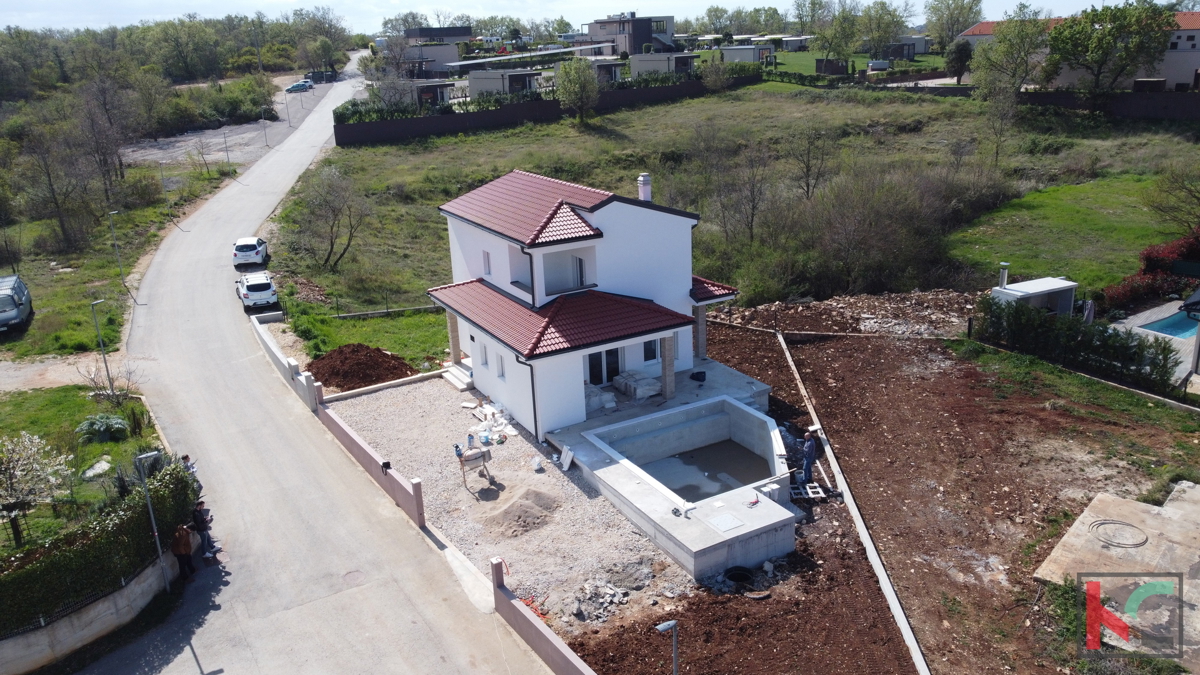Istria, Buie, Casa con piscina nello splendido paesaggio istriano, #vendita