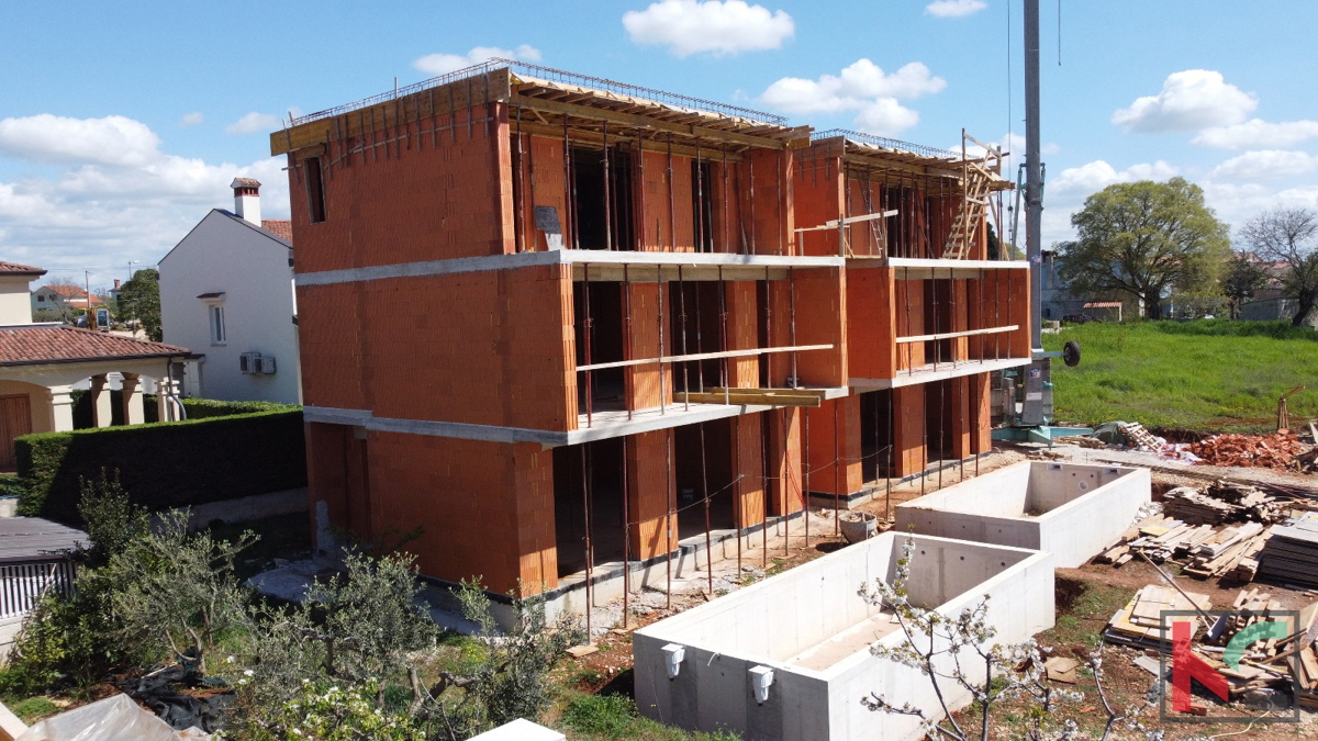 Istria, zona Parenzo, villa in costruzione con vista mare, #vendita