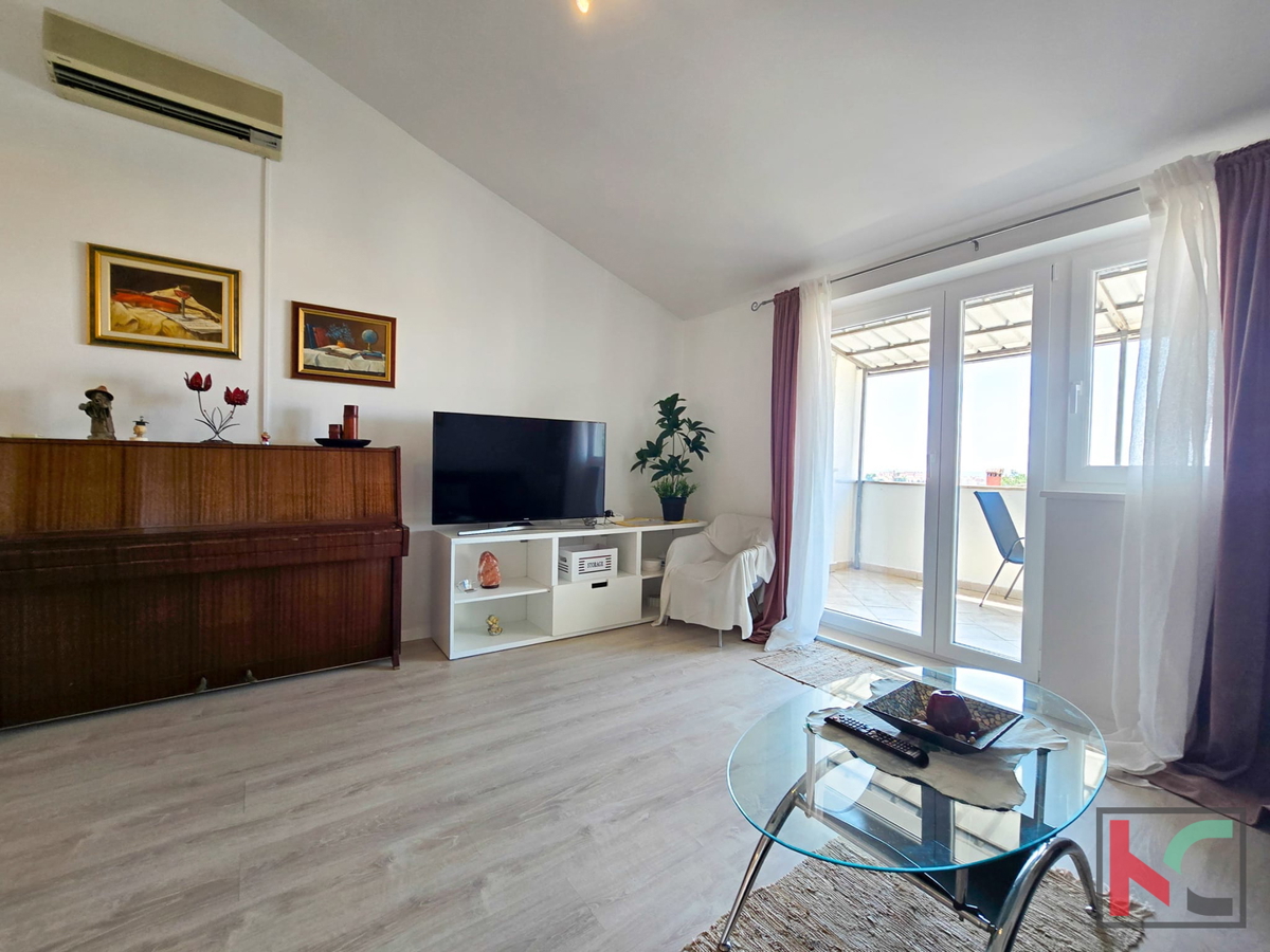 ISTRIA, PARENZO, APPARTAMENTO, BALCONE, VISTA SUL MARE E SULLA CITTÀ DI PARENZO, #IN VENDITA