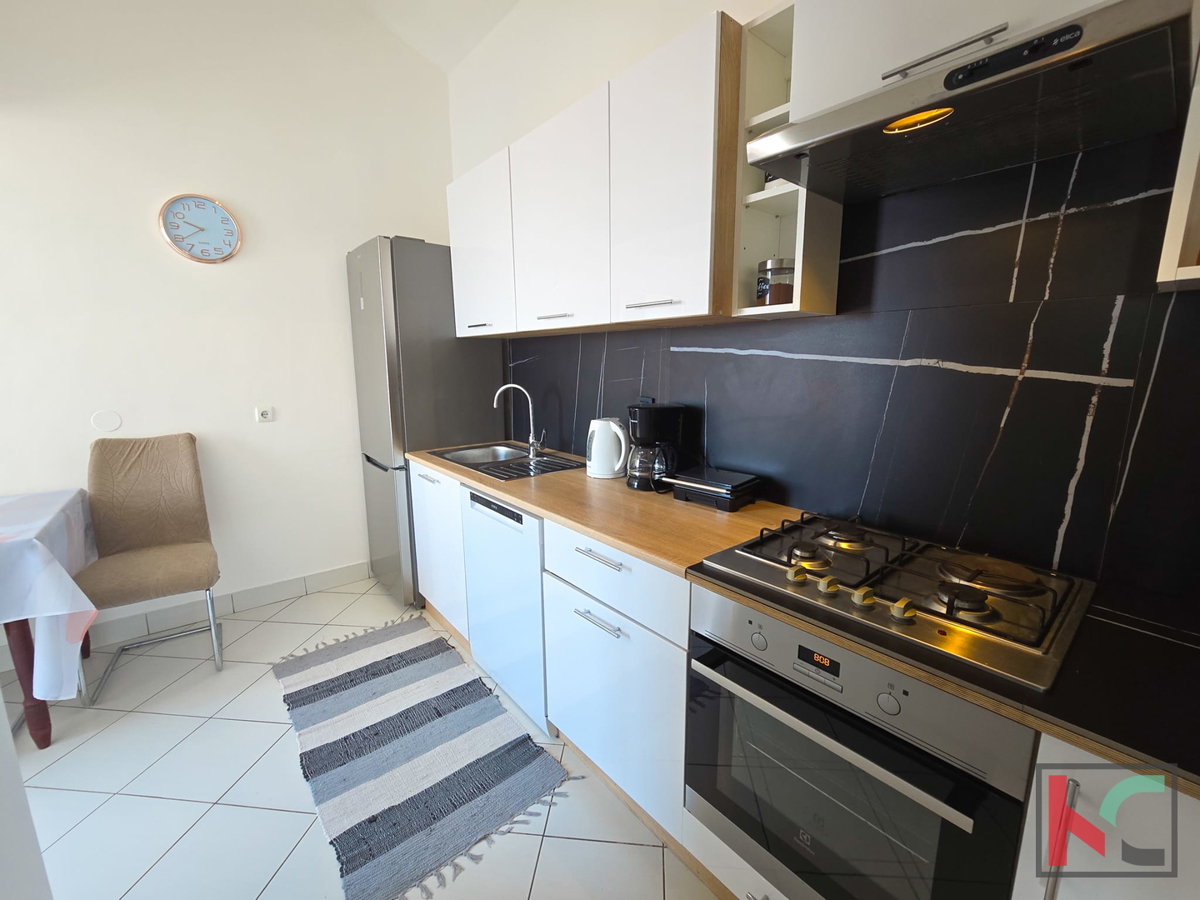 ISTRIA, PARENZO, APPARTAMENTO, BALCONE, VISTA SUL MARE E SULLA CITTÀ DI PARENZO, #IN VENDITA