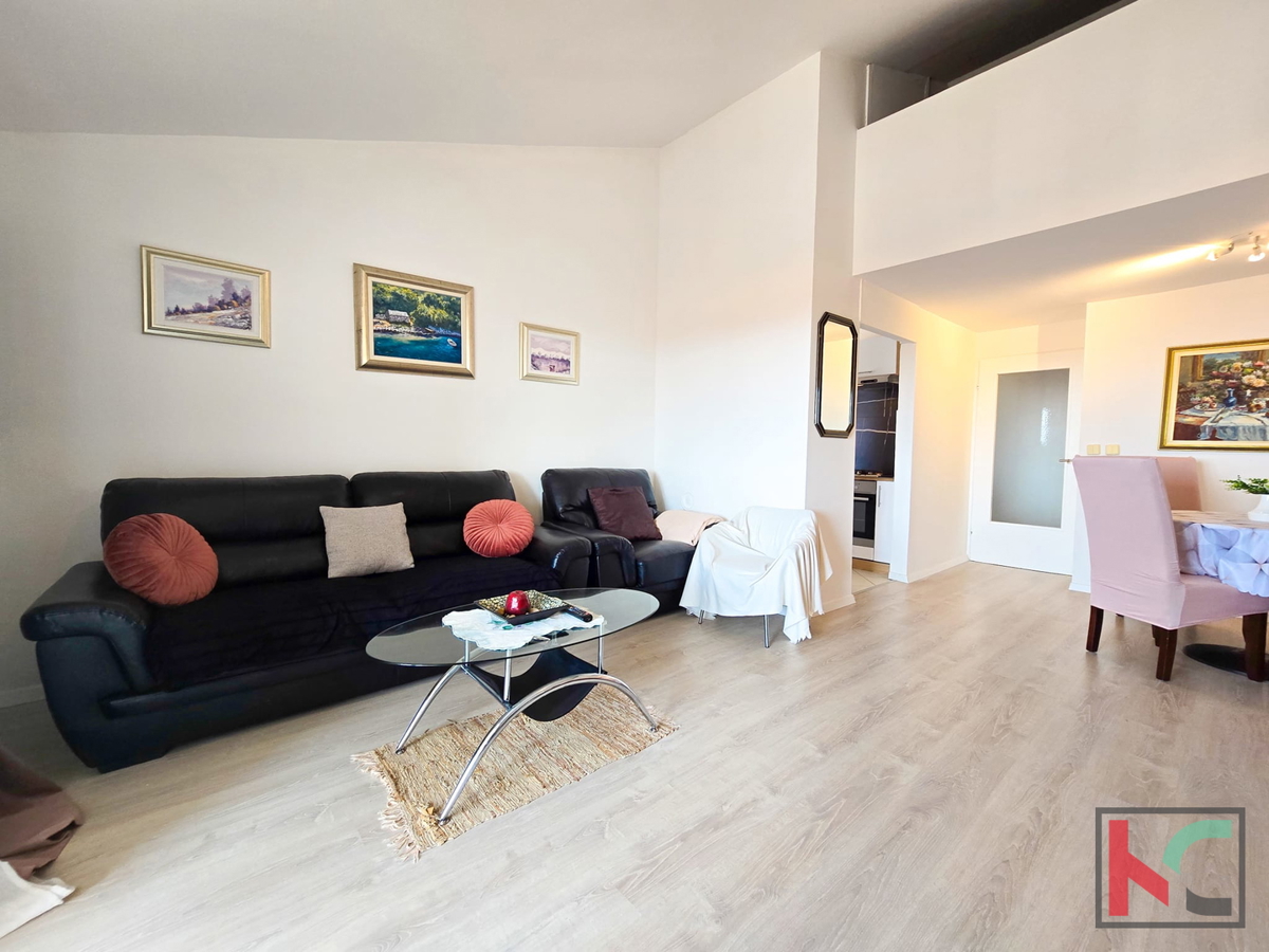 ISTRIA, PARENZO, APPARTAMENTO, BALCONE, VISTA SUL MARE E SULLA CITTÀ DI PARENZO, #IN VENDITA