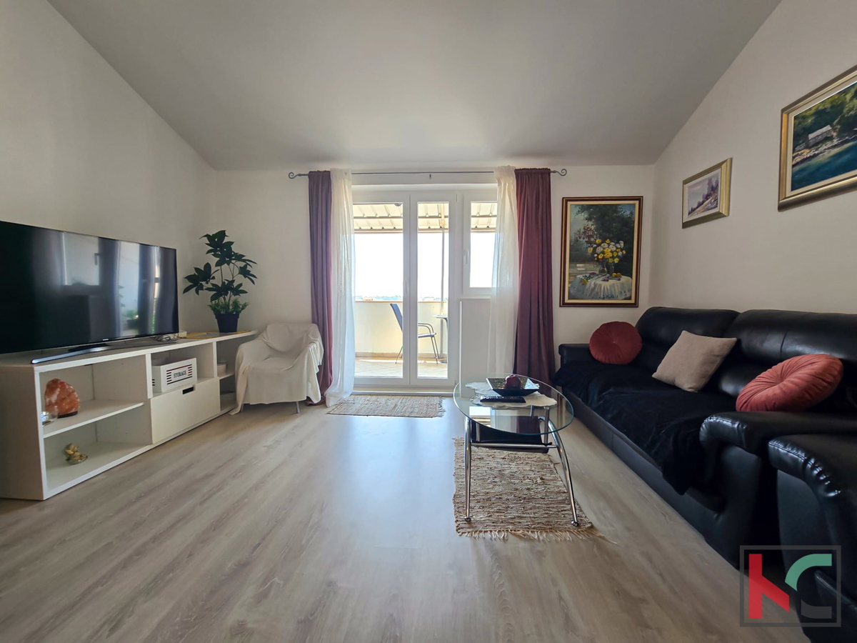 ISTRIA, PARENZO, APPARTAMENTO, BALCONE, VISTA SUL MARE E SULLA CITTÀ DI PARENZO, #IN VENDITA